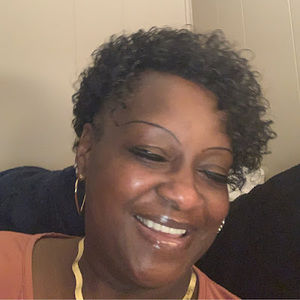 Meet your Posher, Latoya